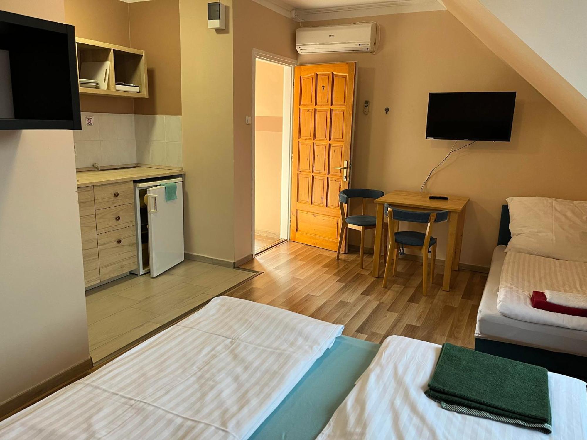 Petoefi Vendeghaz Hotel Eger Luaran gambar