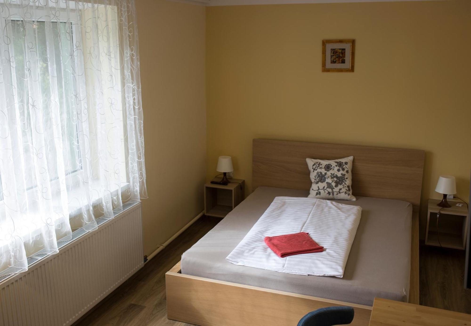 Petoefi Vendeghaz Hotel Eger Luaran gambar