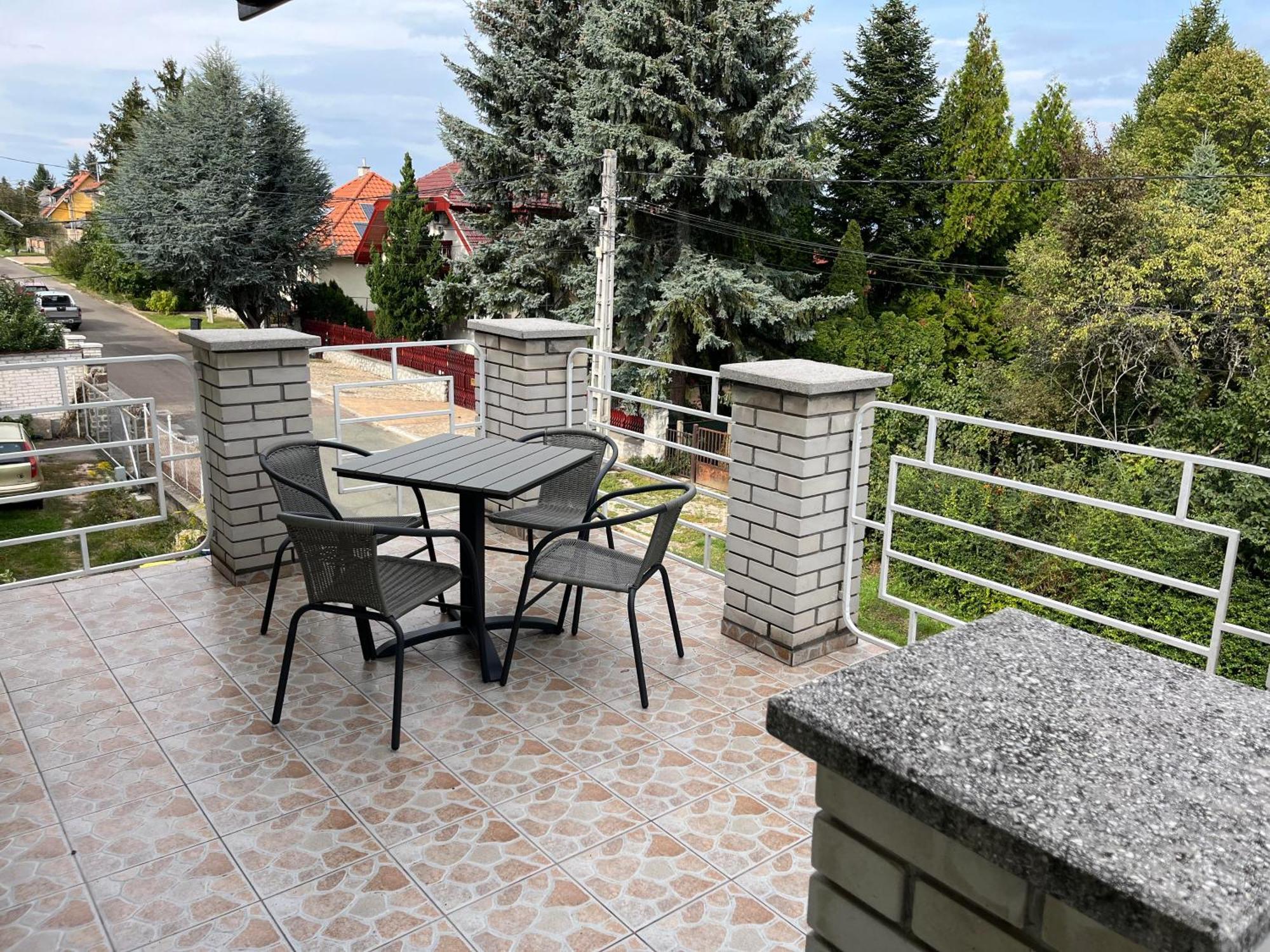 Petoefi Vendeghaz Hotel Eger Luaran gambar