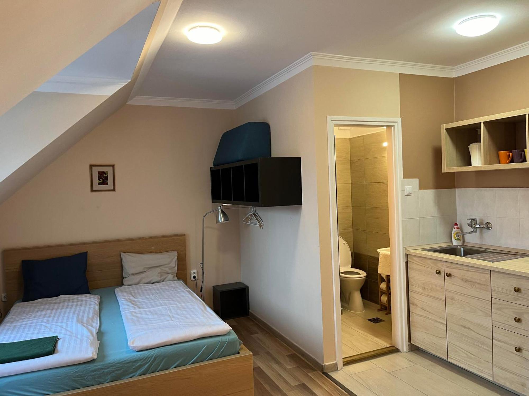 Petoefi Vendeghaz Hotel Eger Luaran gambar